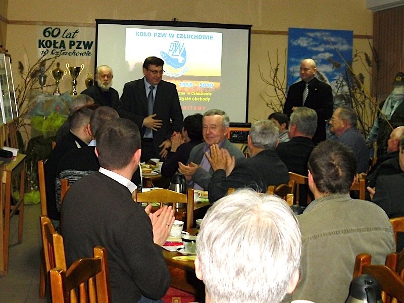 przemawia Burmistrz.JPG