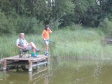szkołka 2006 wędkowanie pod czujnym okiem instruktora